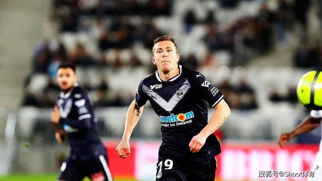 瓦朗谢纳新星崭露头角，或将成为法甲翻盘希望的简单介绍