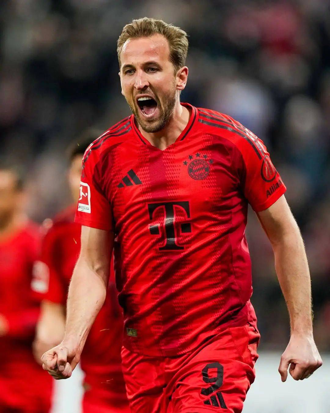 奥格斯堡的新签约球员迅速融入球队的简单介绍 奥格斯堡的新签约球员迅速融入球队的简单介绍