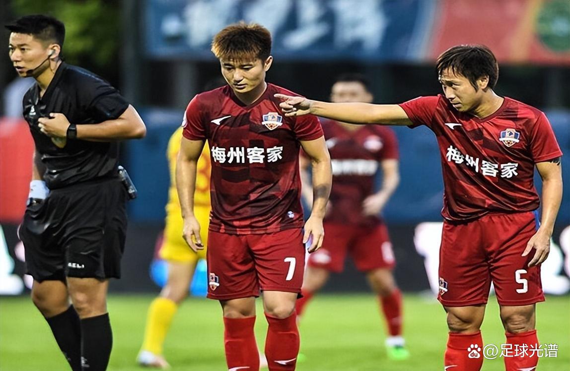 世俱杯冠军-包含中超球队战术大调整,为新赛季做准备的词条