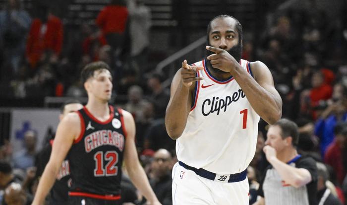 火箭狂胜马刺!哈登分帮助球队豪取胜利的简单介绍 火箭狂胜马刺!哈登分帮助球队豪取胜利的简单介绍