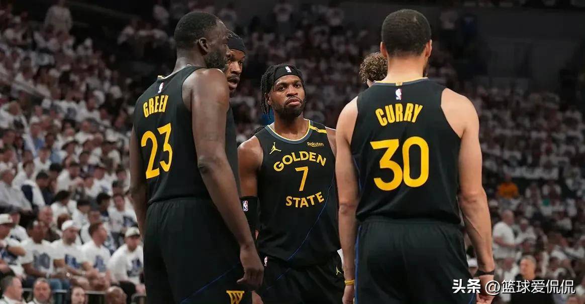 世俱杯时间-包含勇士主帅训话球员,呼吁团队协作共同向前进的词条