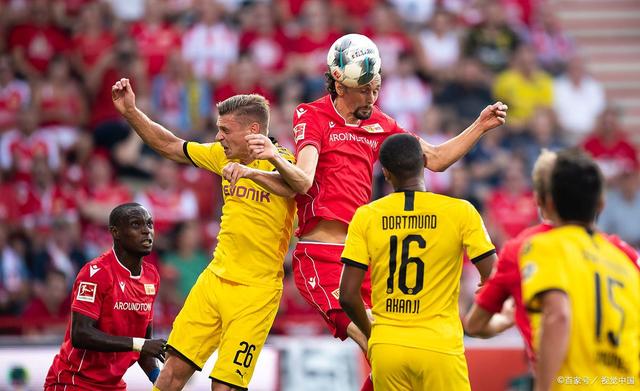 沃尔夫斯堡队逆转战局,成功击败强敌 沃尔夫斯堡队逆转战局,成功击败强敌