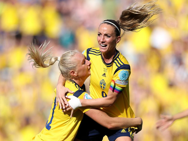 玻利维亚女足队员展现实力,雄心勃发向前 玻利维亚女足队员展现实力,雄心勃发向前