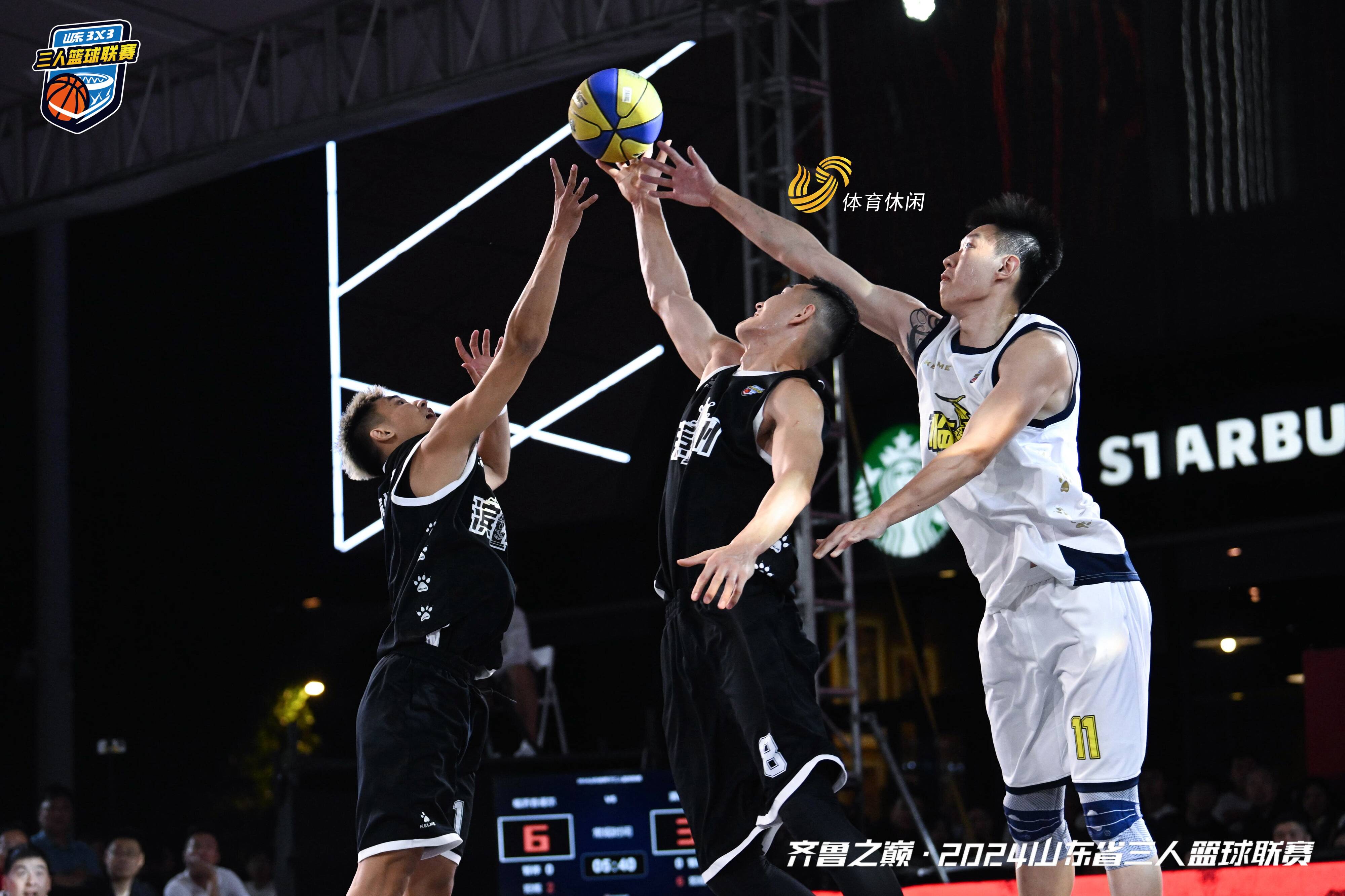 职业篮球联赛上演激烈角逐，产生胜者的简单介绍