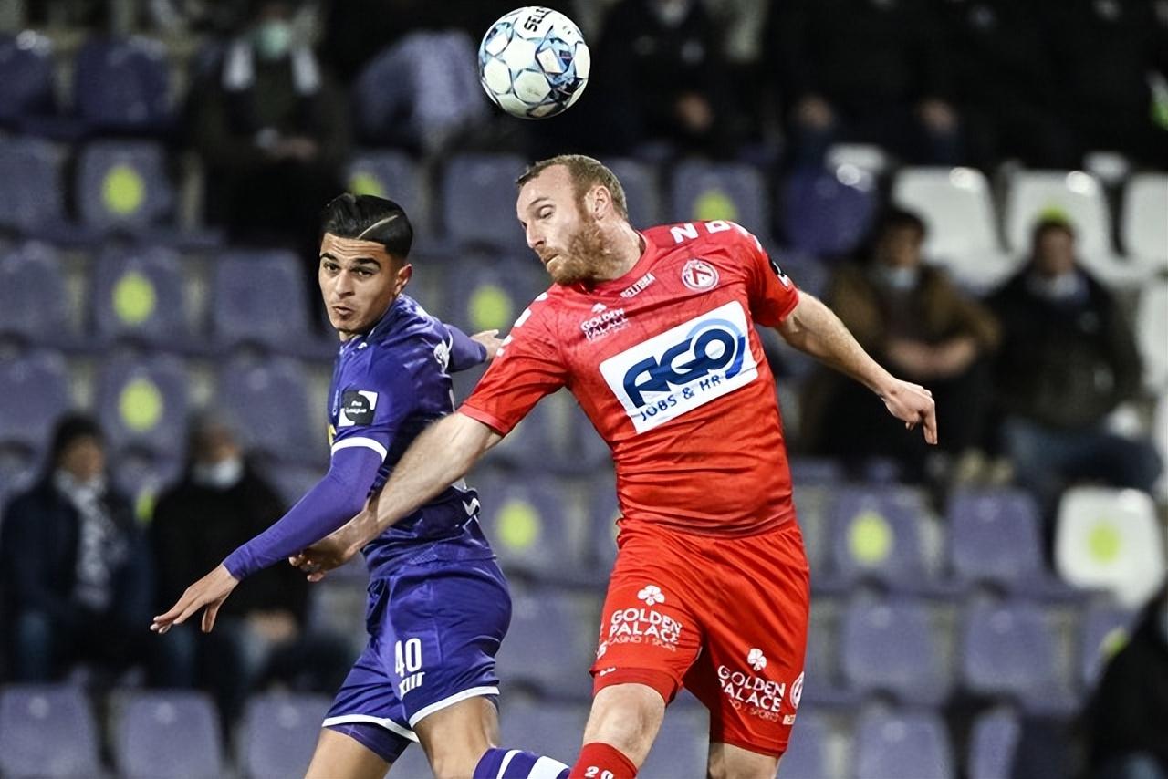 阿贾克斯主场胜利,荷甲冠军希望渺茫 阿贾克斯主场胜利,荷甲冠军希望渺茫