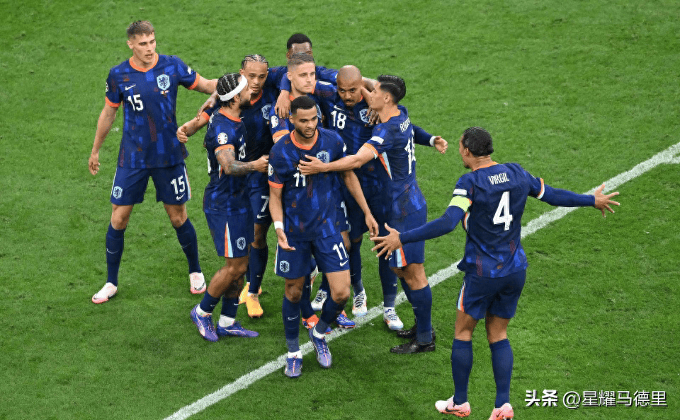 世俱杯冠军-荷兰国家队晋级重要比赛的半决赛
