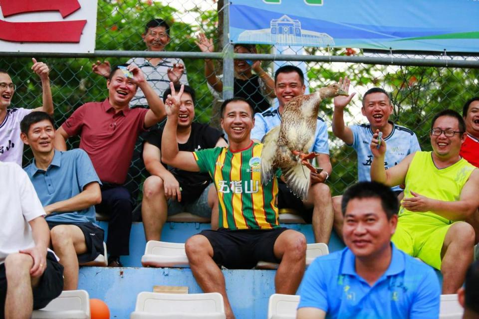 世俱杯改制-高水平足球比赛：强队比拼，谁能问鼎