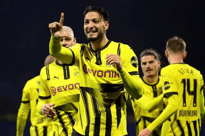 世俱杯时间-德甲球队多特蒙德客场大胜AC米兰