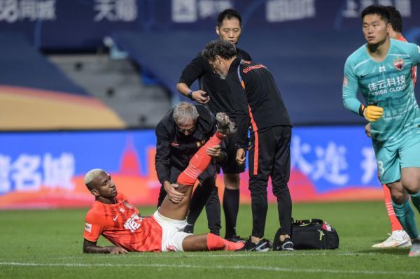 包含深圳佳兆业比不敌广州恒大，遭遇主场失利的词条