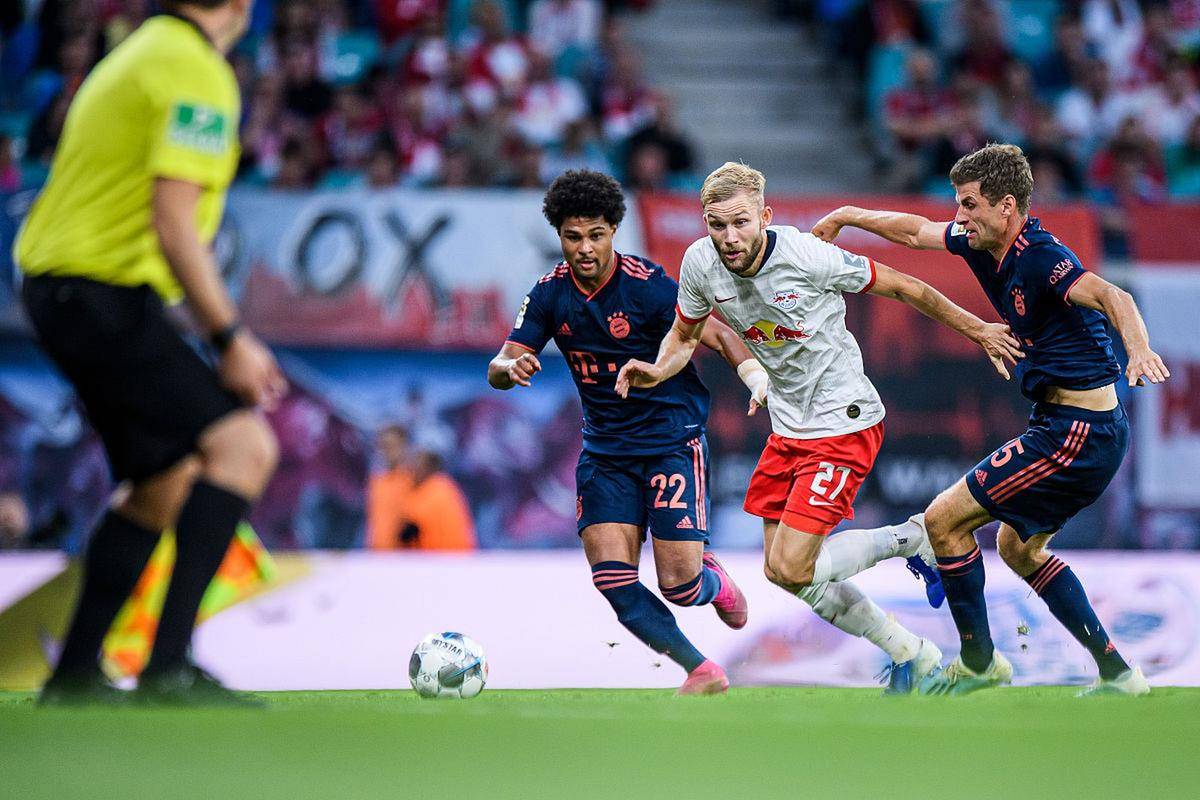 世俱杯冠军-博洛尼亚客场惊险胜利，提振士气平稳位置