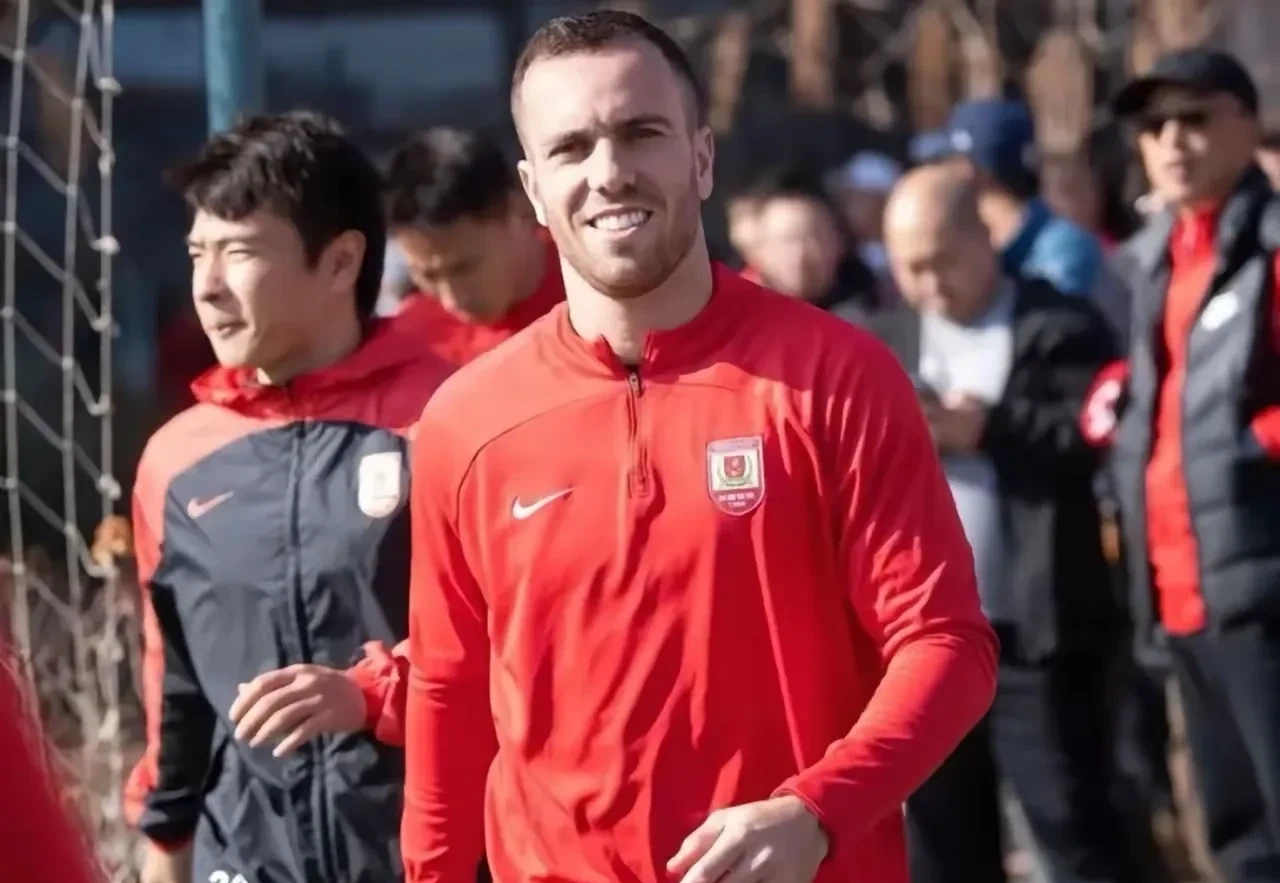 球员交流市场热闹,球队备战打破天际 球员交流市场热闹,球队备战打破天际