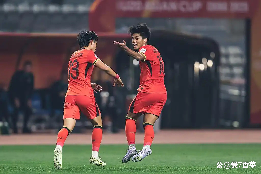 世俱杯奖金-豪强盛宴：亚洲洲际杯比赛激战继续