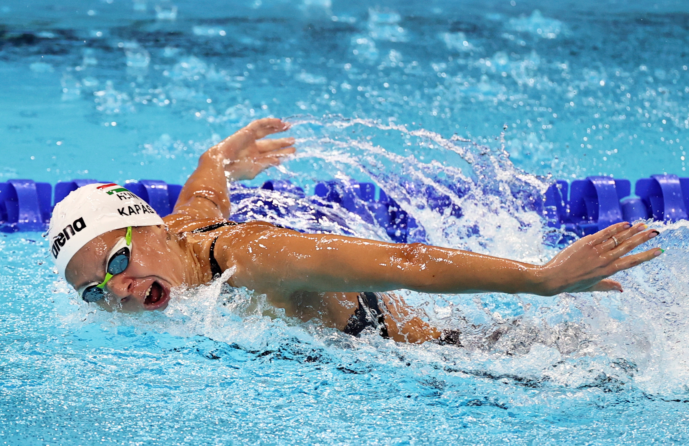 世俱杯冠军-匈牙利游泳选手突破个人最快纪录