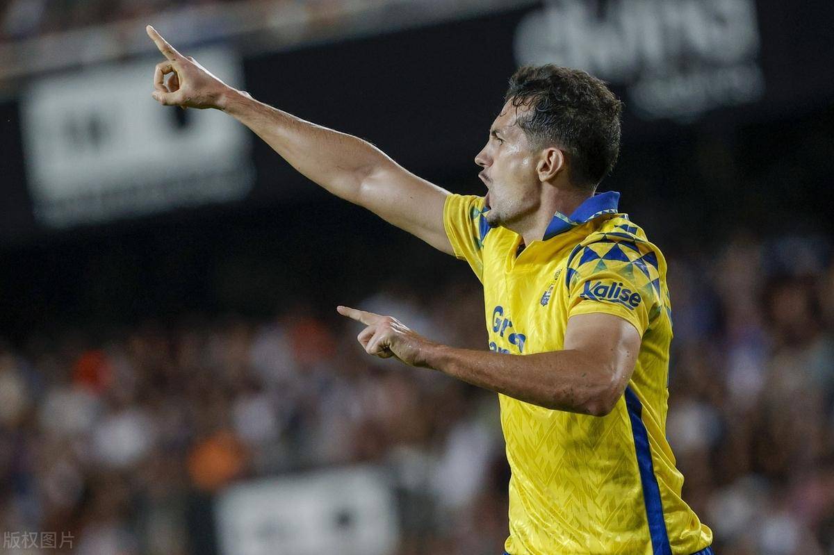 世俱杯决赛-瓦伦西亚在主场迎来一场激动人心的比赛