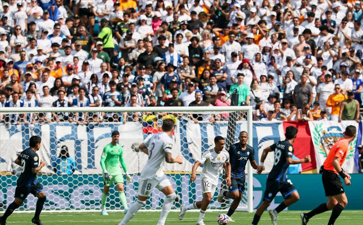 世俱杯改制-意甲新星崭露头角，成为球队进攻焦点