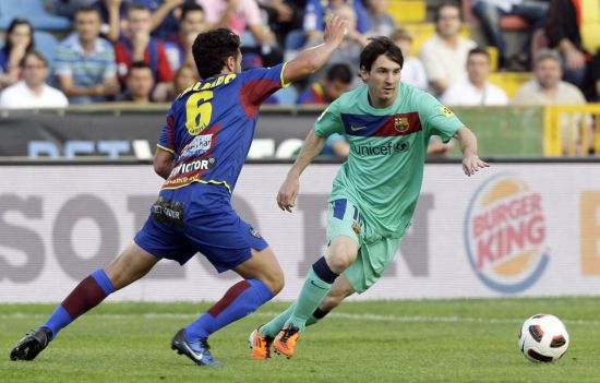 关于莱万特一球击倒对手，夺得宝贵三分的信息