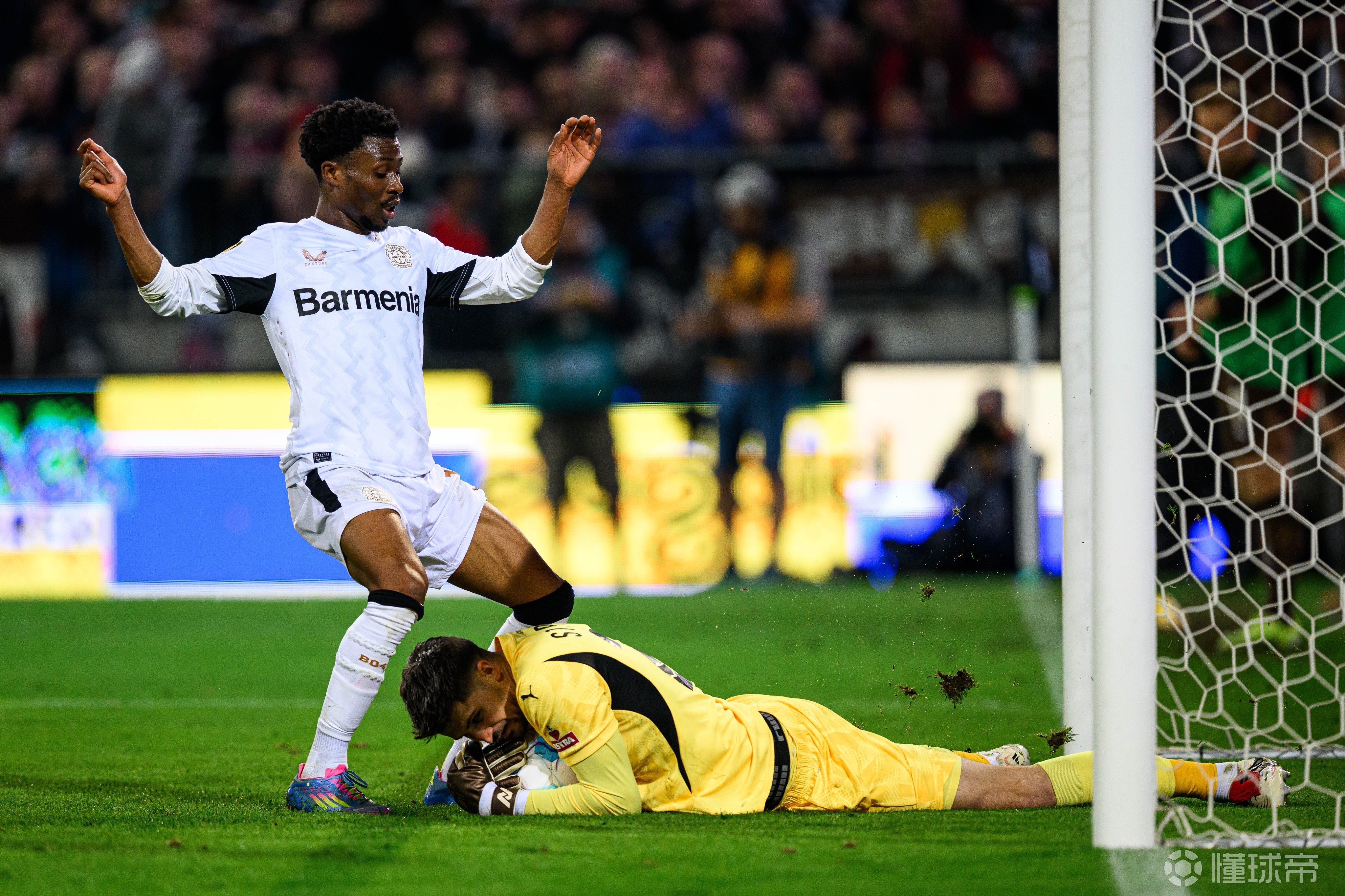 世俱杯决赛-勒沃库森遭遇惨败，积分榜下滑