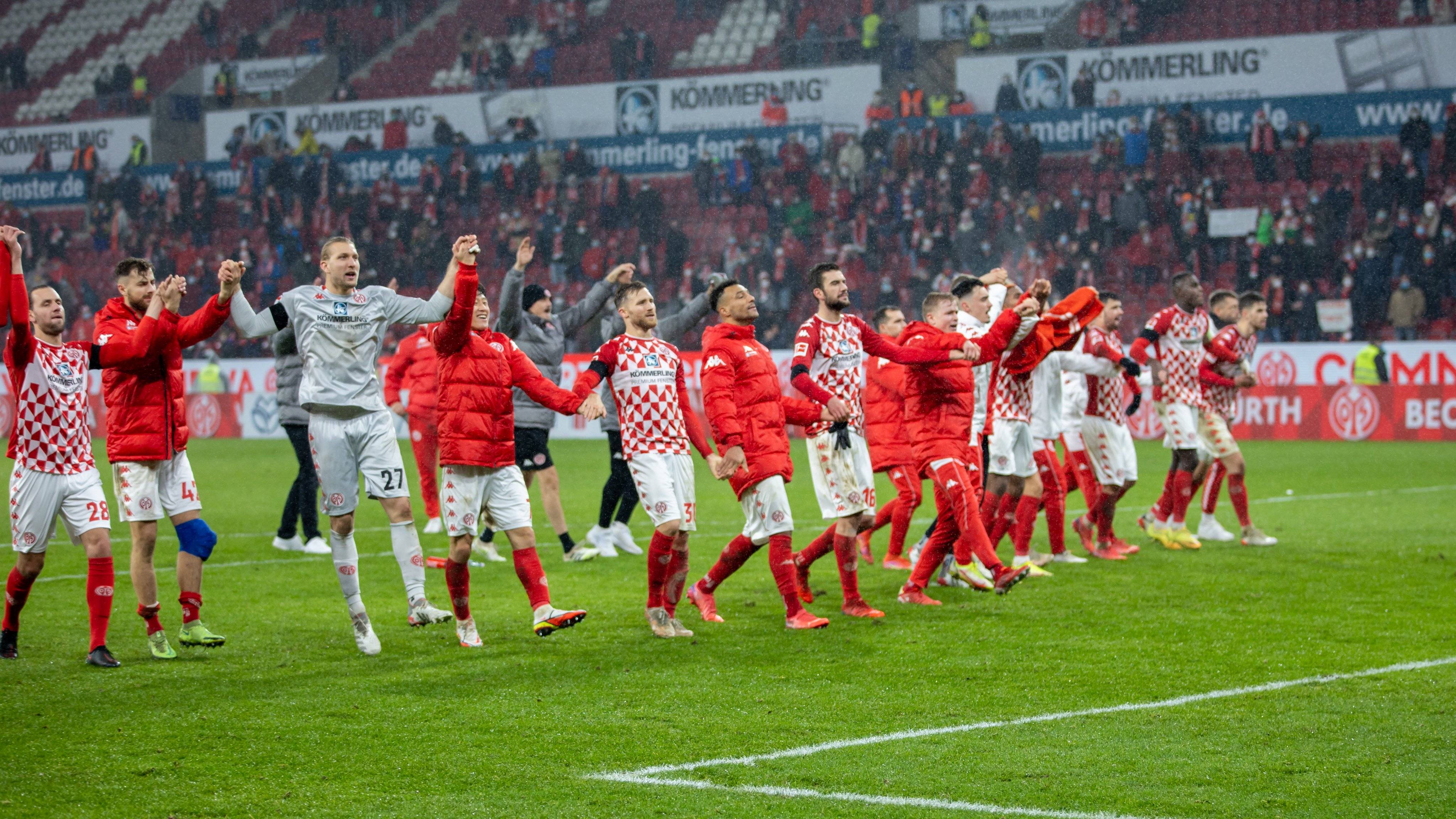 世俱杯决赛-热那亚全队发挥失常，输球遗憾的简单介绍