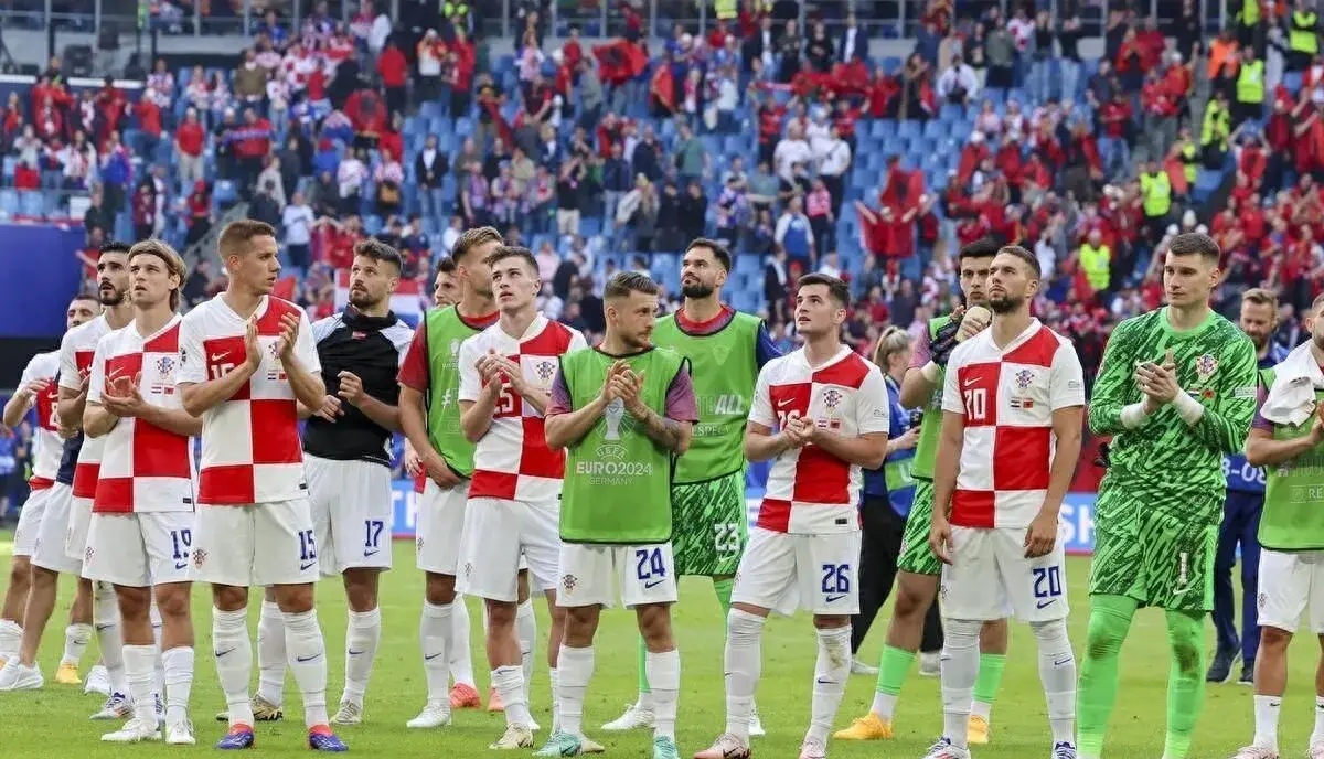 丹麦队历经困难淘汰捷克队，晋级欧洲杯半决赛的简单介绍