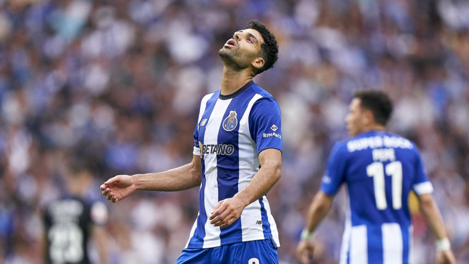 世俱杯冠军-波尔图遭遇惨淡失利，欧冠征程终结