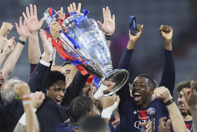 世俱杯奖金-巴黎圣日耳曼豪取法国杯强，轻松击败圣埃蒂安