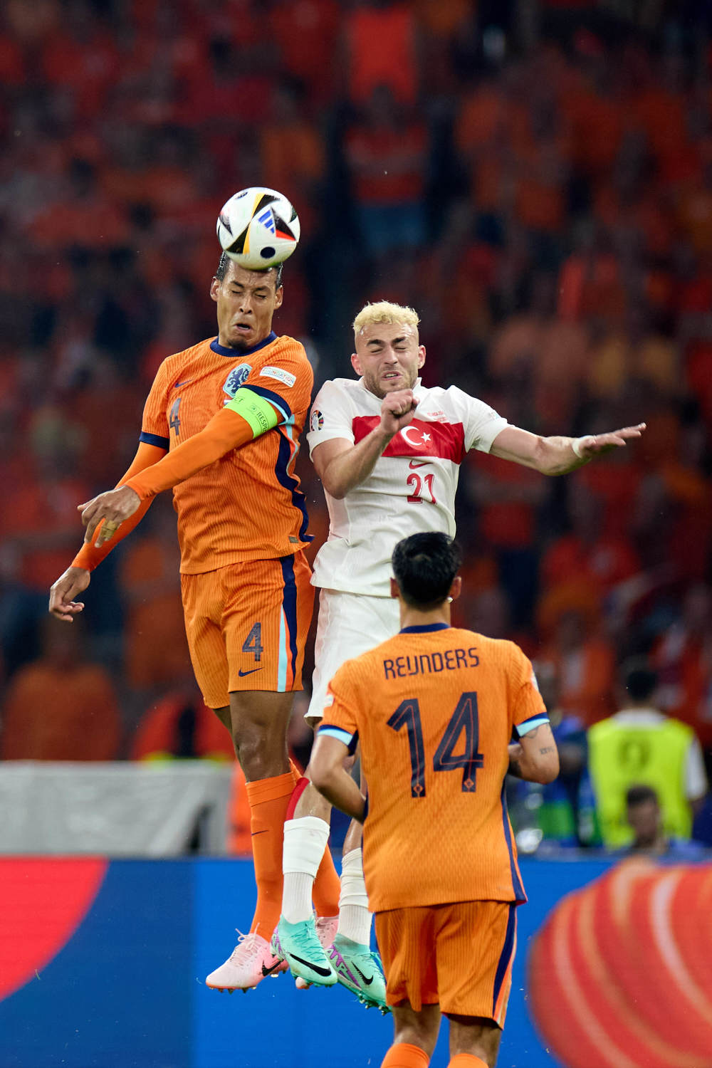 世俱杯赛程-荷兰队在女足比赛中实现完美表现！