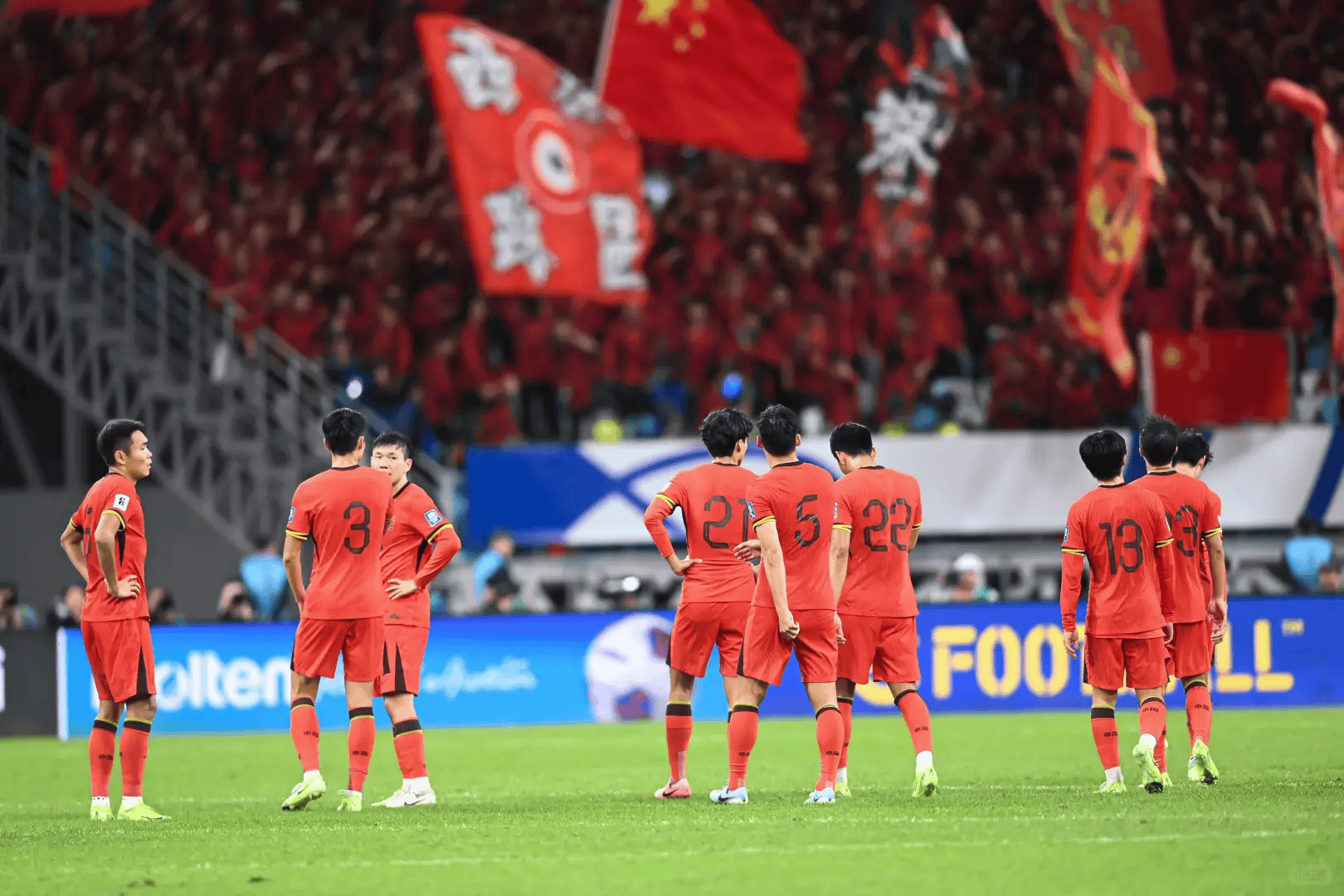 世俱杯时间-包含球队实力可观冲刺榜首,主场大获全胜的词条