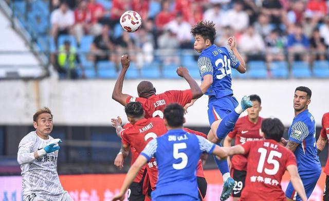 世俱杯赛程-包含亚泰横扫申花,强势击败对手展现实力的词条