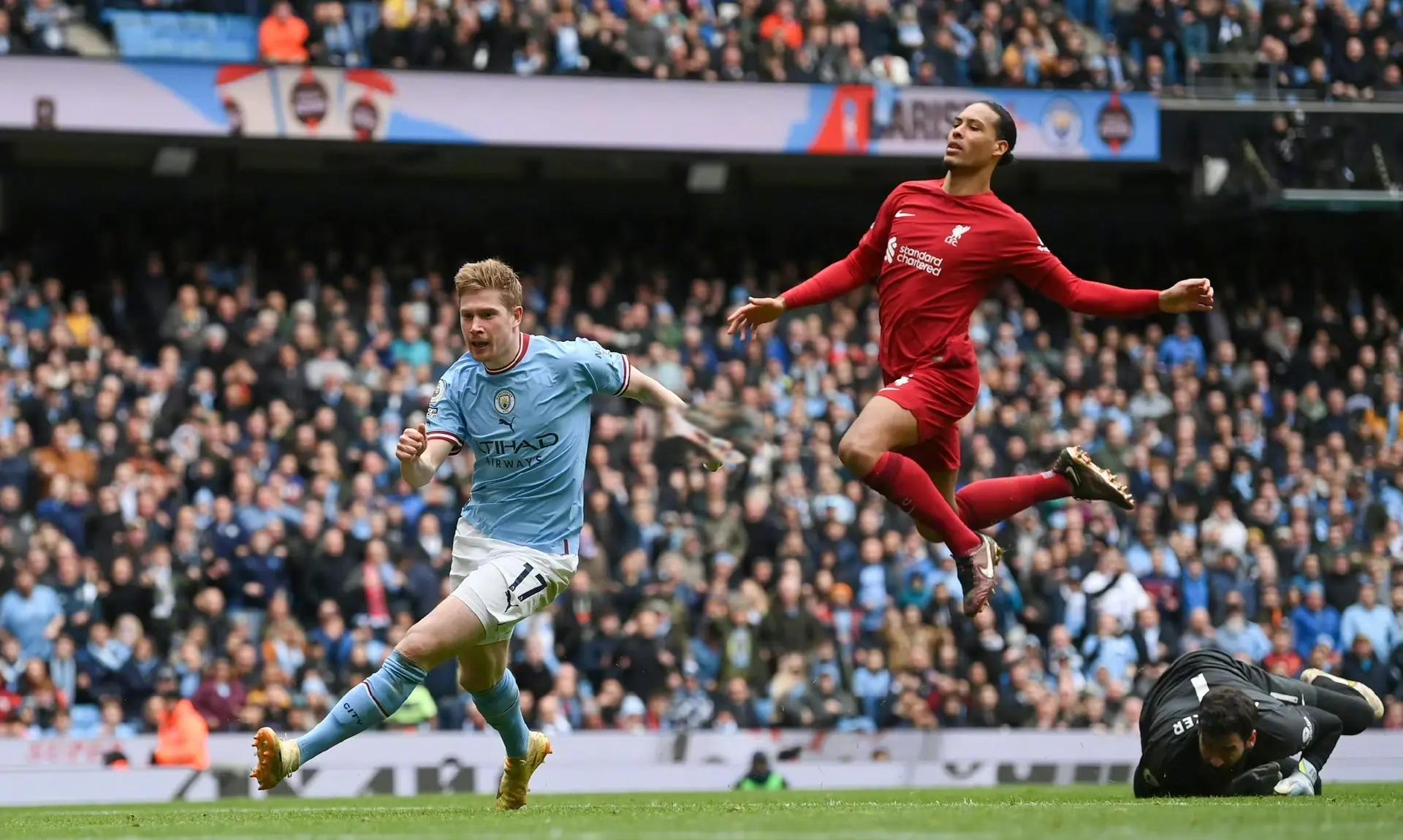 埃弗顿将迎战南安普顿，实力对比引发期待