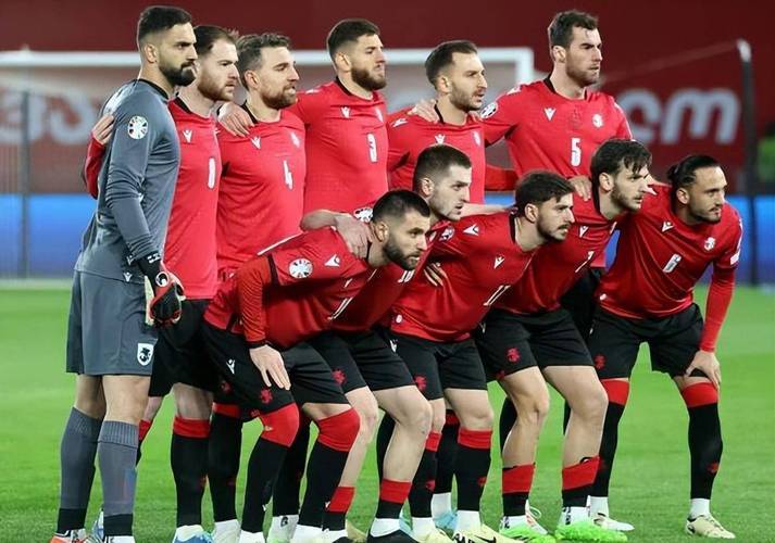 欧洲足坛豪门交锋,实力对比值得期待 欧洲足坛豪门交锋,实力对比值得期待