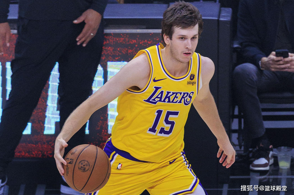 世俱杯直播-波斯尼亚队主帅新战术,全队措施紧凑